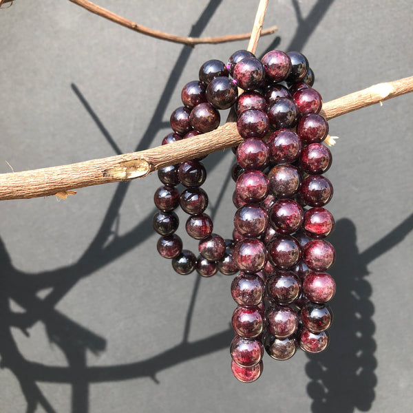FLEXIBLE GARNET BRACELET 10MM - 8MM